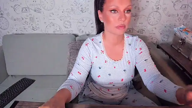 LondonBadGirl online show from June 2026 08:42:02 PM