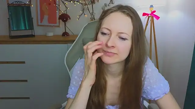 freya nilsson online show from February 2025 12:44:01 PM