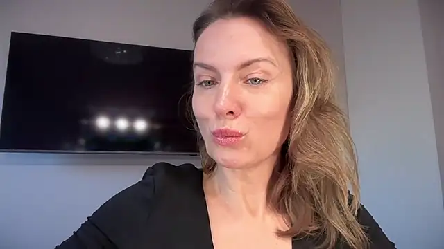 Snapshot of RachellAmazing chatting on September 2025 02:16:01 PM RachellAmazing online show from September 2025 02:16:01 PM