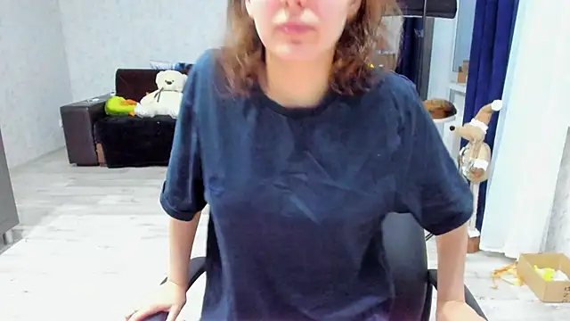 Snapshot of c_arina_x chatting on March 2025 02:43:02 PM c arina x online show from March 2025 02:43:02 PM