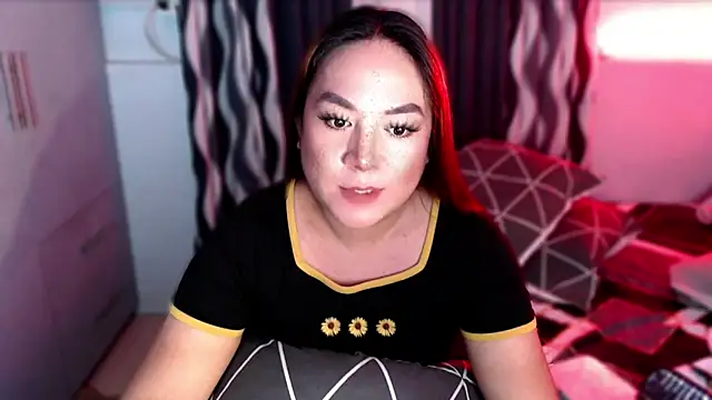 Snapshot of xSUCKTHYWOMANx chatting on December 2024 08:21:02 PM xSUCKTHYWOMANx online show from December 2024 08:21:02 PM