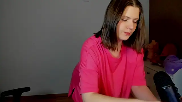 TinniAngel online show from March 2025 06:23:02 PM