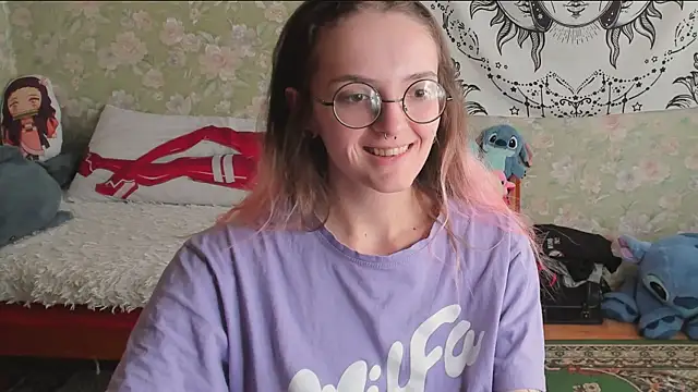 Cutie Adelia online show from May 2026 11:07:01 AM