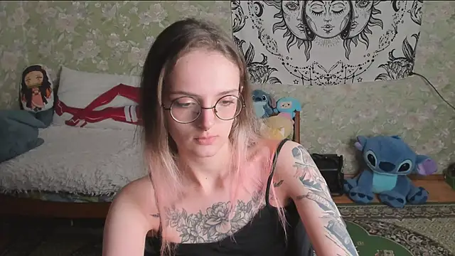 Cutie Adelia online show from May 2026 04:35:02 PM