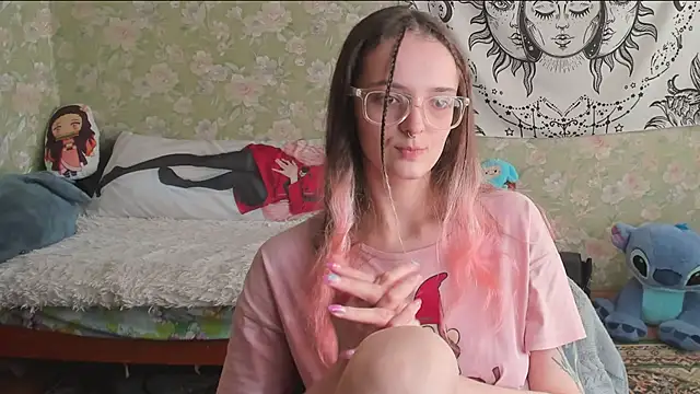 Cutie Adelia online show from May 2026 12:22:01 PM