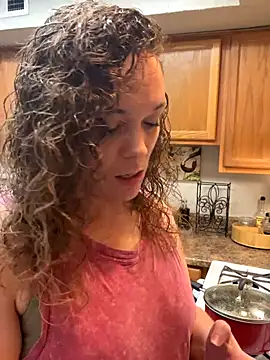 Snapshot of AuroraSummers chatting on October 2025 12:22:02 AM AuroraSummers online show from October 2025 12:22:02 AM