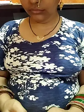 Snapshot of Diya_143 chatting on July 2026 05:40:02 PM Diya 143 online show from July 2026 05:40:02 PM