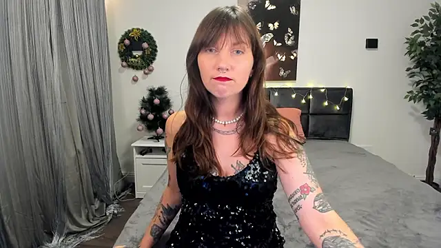 Snapshot of StacyTigerr chatting on December 2024 11:21:02 AM StacyTigerr online show from December 2024 11:21:02 AM