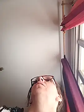 Snapshot of Dettybitch40 chatting on October 2025 10:47:01 AM Dettybitch40 online show from October 2025 10:47:01 AM