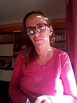 Snapshot of Dettybitch40 chatting on October 2025 01:56:02 PM Dettybitch40 online show from October 2025 01:56:02 PM