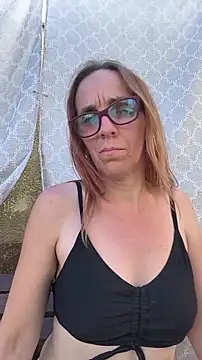 Dettybitch40 online show from July 2026 01:02:01 PM