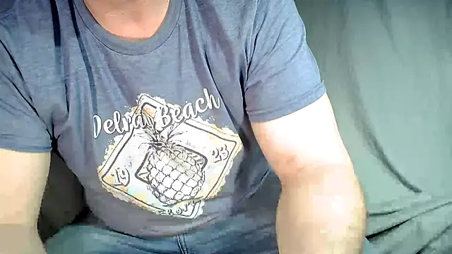 Snapshot of COCKNDRILLER chatting on March 2025 04:57:02 AM COCKNDRILLER online show from March 2025 04:57:02 AM