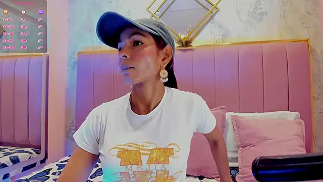 HannaPetit online show from May 2026 06:57:01 PM