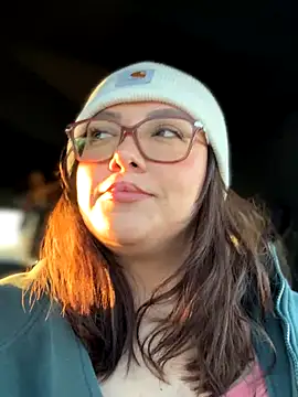 nativepumpkin95 online show from November 2025 10:31:01 PM