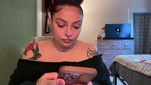 nativepumpkin95 online show from June 2026 11:08:02 PM