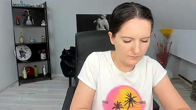 Snapshot of ChloeHottyX chatting on February 2025 10:20:02 AM ChloeHottyX online show from February 2025 10:20:02 AM