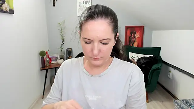 Snapshot of ChloeHottyX chatting on March 2025 11:10:02 AM ChloeHottyX online show from March 2025 11:10:02 AM