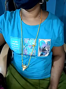 Snapshot of Tamil-hotwife chatting on January 2025 06:44:01 PM Tamil-hotwife online show from January 2025 06:44:01 PM