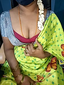 Snapshot of Tamil-hotwife chatting on January 2025 03:40:01 PM Tamil-hotwife online show from January 2025 03:40:01 PM