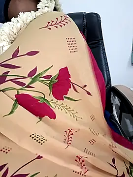 Tamil-hotwife online show from April 2026 05:10:02 PM