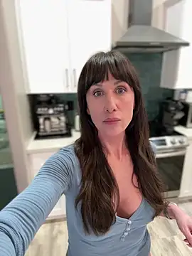 Fiona Kent  online show from February 2026 11:39:02 PM