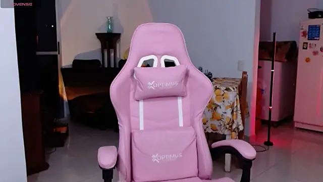 Snapshot of tastymeli chatting on February 2025 03:31:02 AM tastymeli online show from February 2025 03:31:02 AM