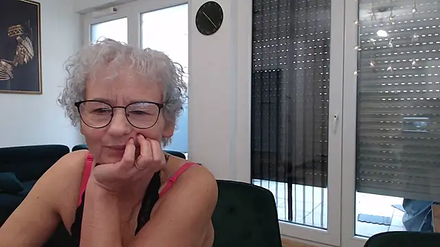 Snapshot of Hot_Ann52 chatting on January 2025 09:24:02 AM Hot Ann52 online show from January 2025 09:24:02 AM