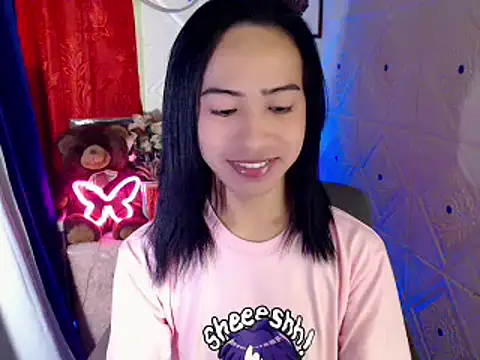 Snapshot of Lemonadexxx chatting on December 2024 11:45:02 PM Lemonadexxx online show from December 2024 11:45:02 PM