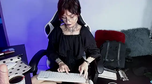 Snapshot of Ardat_Lili69 chatting on January 2025 04:59:02 PM Ardat Lili69 online show from January 2025 04:59:02 PM