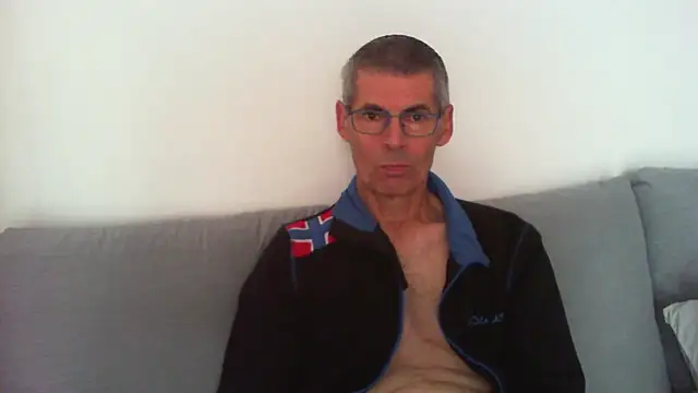 Manuchao 666 online show from June 2026 07:50:02 AM