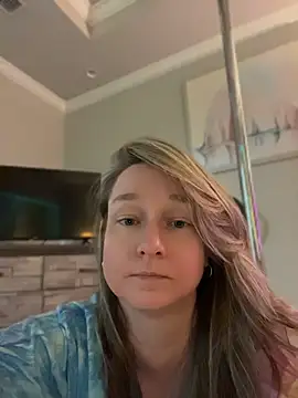 Vivian MayXxX online show from May 2026 07:31:01 PM