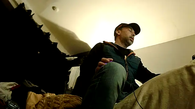 Snapshot of Wolfeman74 chatting on February 2026 05:52:01 PM Wolfeman74 online show from February 2026 05:52:01 PM