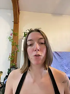 Daisy Michto Officiel online show from December 2024 09:13:02 AM