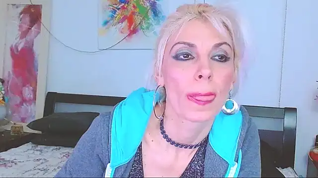 HoneyLara online show from February 2025 04:48:01 AM