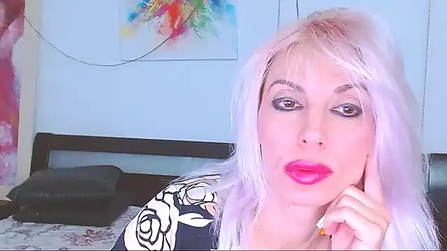 HoneyLara online show from February 2025 02:28:02 AM