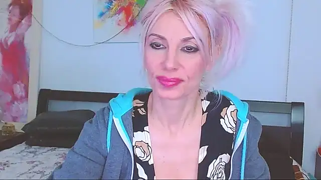 HoneyLara online show from February 2025 05:30:01 AM