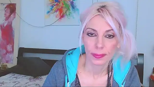 HoneyLara online show from February 2025 02:31:01 AM