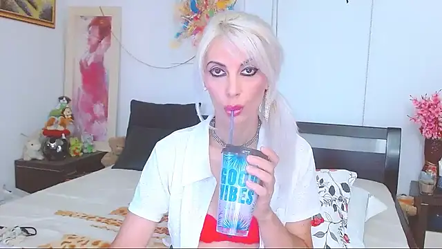 HoneyLara online show from July 2026 02:27:01 PM
