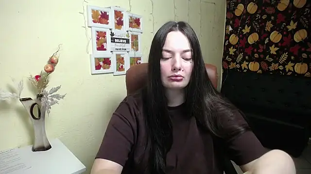 MilanaPrice online show from November 2025 06:23:02 AM