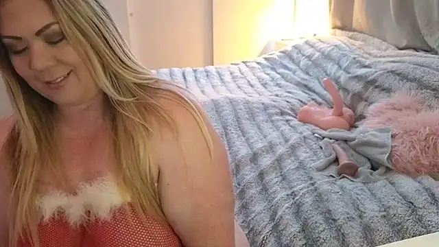 JESS LOVES online show from December 2024 03:53:01 PM