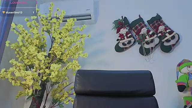 Snapshot of meghan_sexy chatting on November 2025 09:03:01 PM meghan sexy online show from November 2025 09:03:01 PM