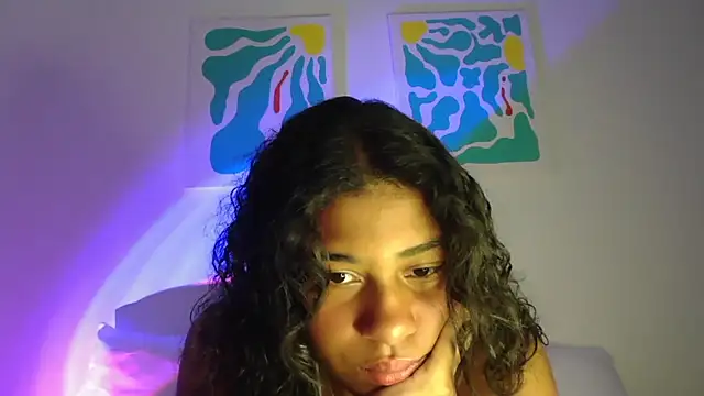 dark enchantress  online show from March 2026 01:00:02 AM