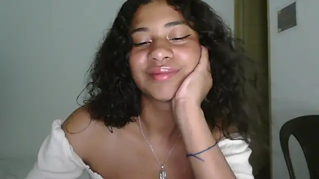 dark enchantress  online show from April 2026 12:11:02 AM