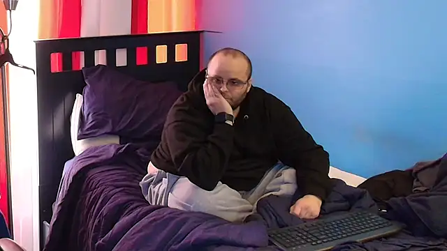 Snapshot of lefty15242 chatting on January 2025 03:35:02 PM lefty15242 online show from January 2025 03:35:02 PM