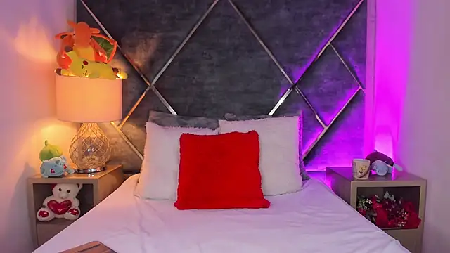 Snapshot of DannaFalco25 chatting on September 2025 08:34:02 PM DannaFalco25 online show from September 2025 08:34:02 PM