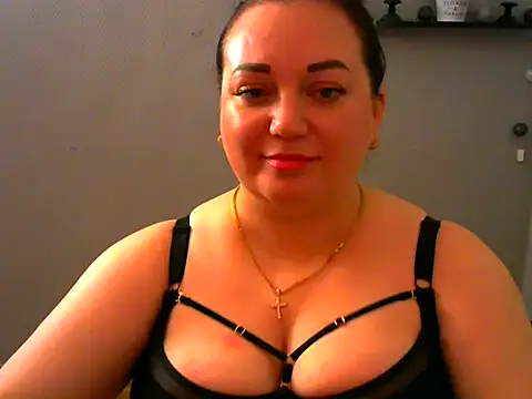 Snapshot of AmanaGi chatting on December 2024 12:16:02 PM AmanaGi online show from December 2024 12:16:02 PM