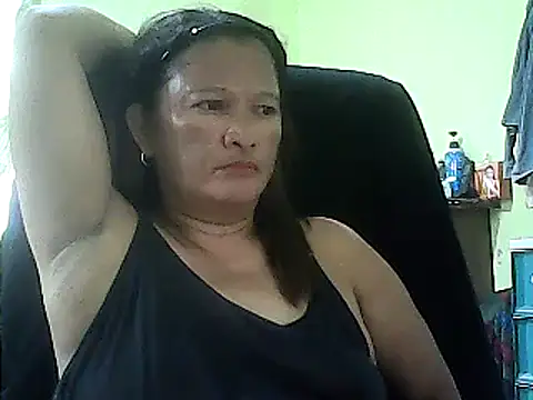 Snapshot of hott_scarlett chatting on January 2025 06:10:01 AM hott scarlett online show from January 2025 06:10:01 AM