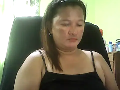 Snapshot of hott_scarlett chatting on January 2025 06:46:01 AM hott scarlett online show from January 2025 06:46:01 AM