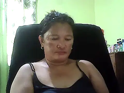 Snapshot of hott_scarlett chatting on February 2025 12:58:02 AM hott scarlett online show from February 2025 12:58:02 AM
