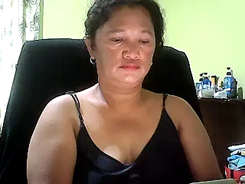 Snapshot of hott_scarlett chatting on February 2025 07:23:01 AM hott scarlett online show from February 2025 07:23:01 AM